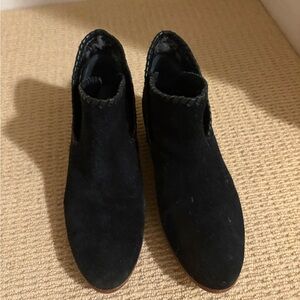 Jack Rogers Black suede leather trim booties